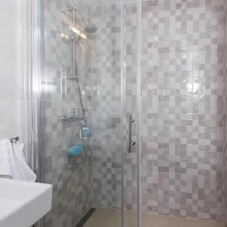 Hitri - One Bedroom With Terrace And Garden View Дубровник