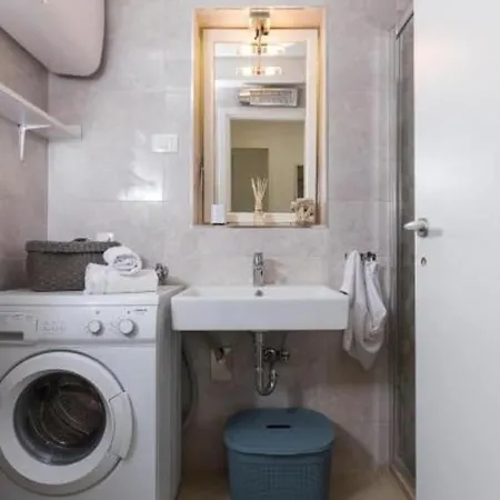 Hitri - One Bedroom With Terrace And Garden View Διαμέρισμα Ντουμπρόβνικ