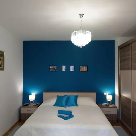Апартаменты Hitri - One Bedroom With Terrace And Garden View