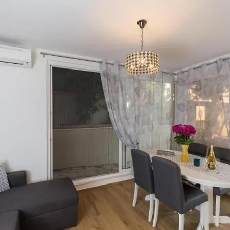 Hitri - One Bedroom With Terrace And Garden View * Dubrovník